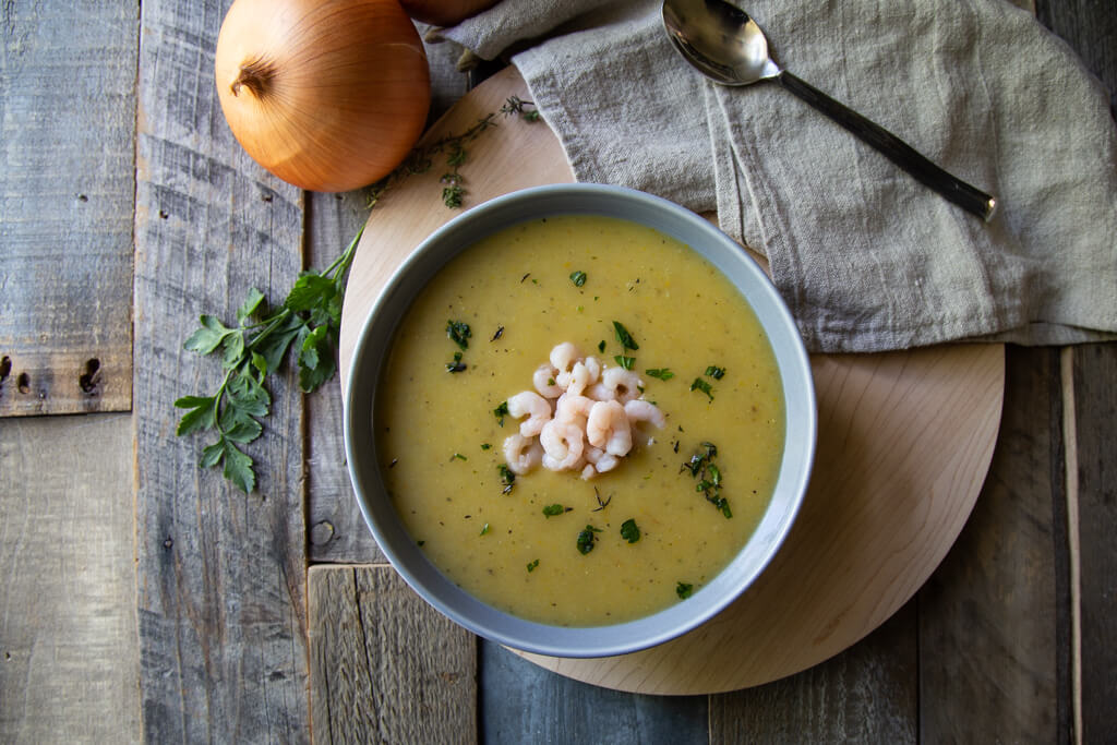 German Potato and Leek Soup with Shrimp Recipe (kartoffelsuppe mit krabben) 