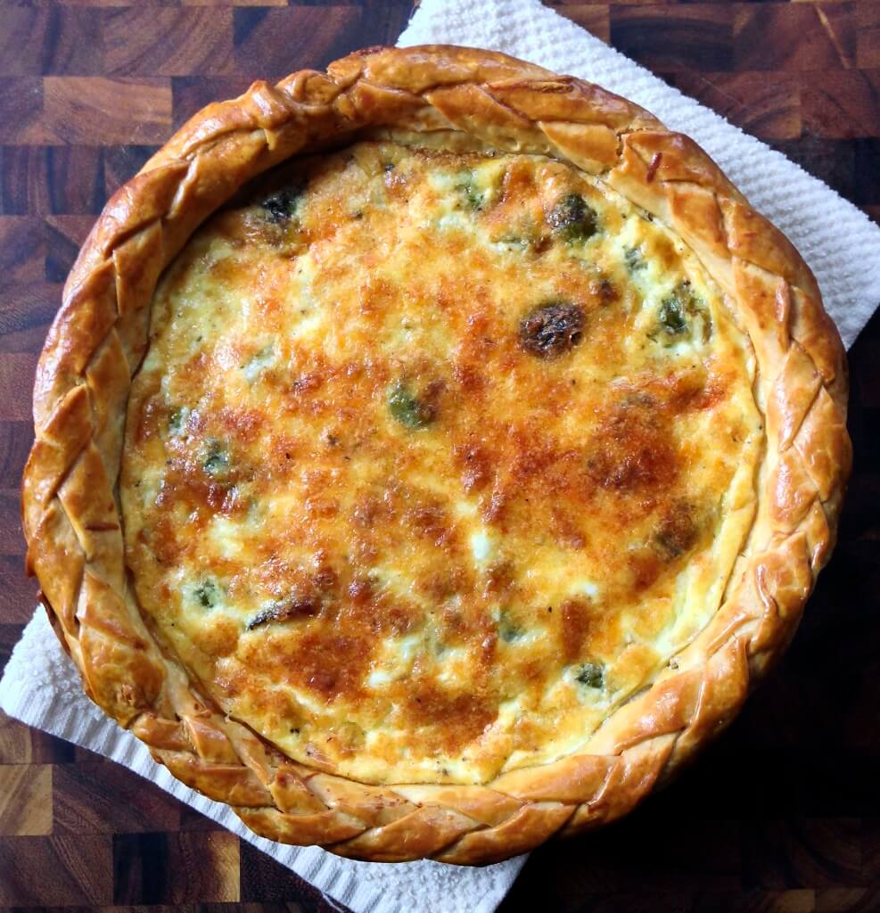 12 Eye-catching Quiche Recipes with Onions